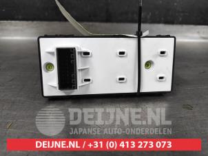Kia Rio Multi-functional window switch O574826 photo 2