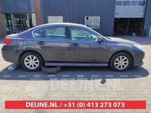 Gebruikte Ruit Driehoek rechts-achter Subaru Legacy (BL) 2.0 D 16V Prijs € 30,00 Margeregeling aangeboden door V.Deijne Jap.Auto-onderdelen BV