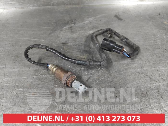 Lambda Sonde van een Toyota Avensis Wagon (T25/B1E) 2.0 16V VVT-i D4 2005