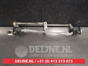 Suzuki Swift Ruitenwis Mechaniek O575011 foto 2