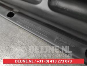 Suzuki Swift Zijskirt links O575490 foto 4