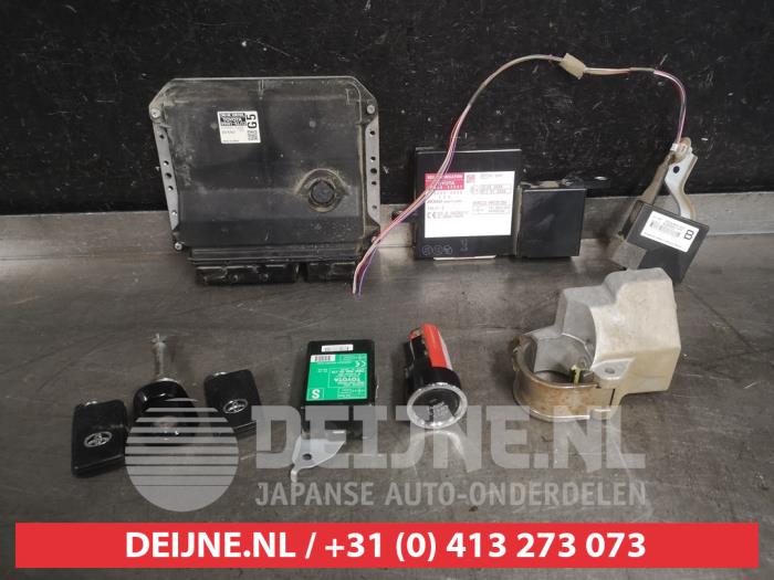 Toyota Rav-4 Schlossset Zylinder (komplett) O575686