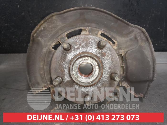 Toyota Rav-4 Fusee links-voor O575713