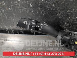 Kia XCeed Steering column stalk O576242 photo 2