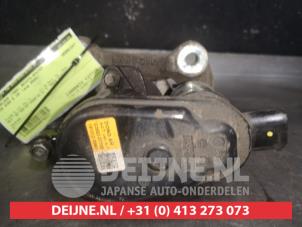 Kia XCeed Rear brake calliper, right O576317 photo 2