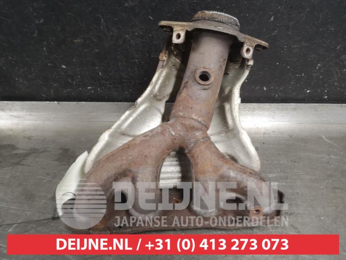 Gebruikte Spruitstuk Uitlaat Toyota Corolla (E12) 1.4 16V VVT-i Prijs € 50,00 Margeregeling aangeboden door V.Deijne Jap.Auto-onderdelen BV