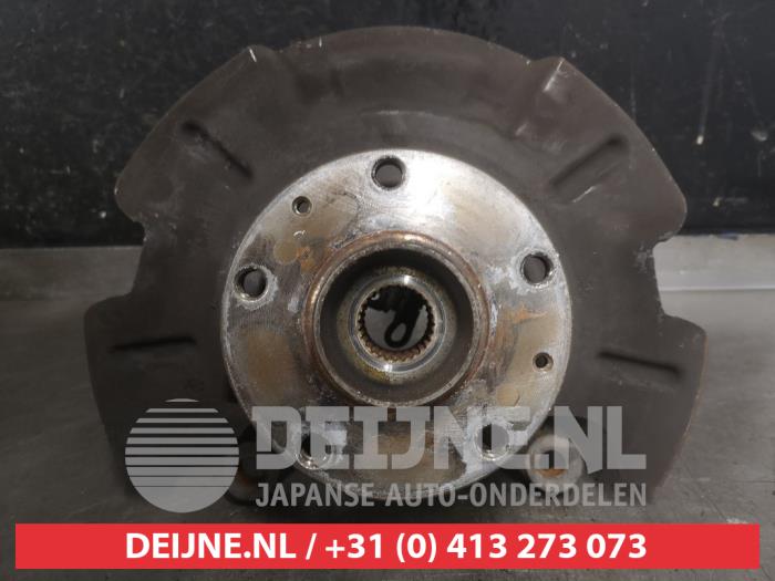 Suzuki SX-4 Fusee rechts-voor O576400