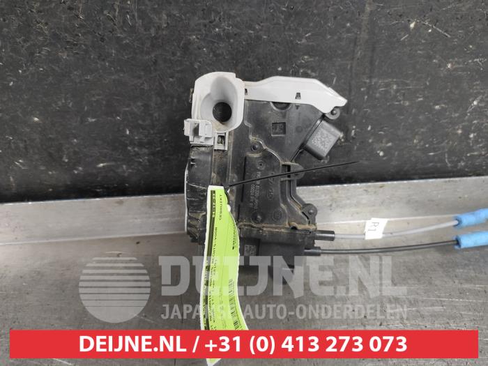 Hyundai Kona Deurslot Mechaniek 4Deurs rechts-voor O576386