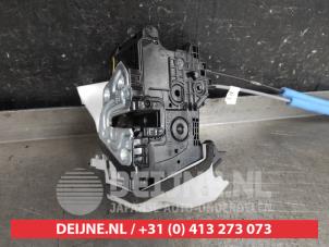 Hyundai Kona Front door lock mechanism 4-door, right O576386 photo 2