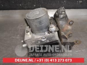 Toyota Avensis ABS Pumpe O576427 foto 3