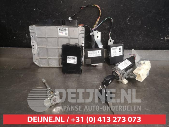 Toyota Avensis Computer Motormanagement O576432