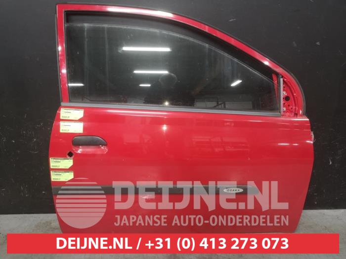 Daihatsu Cuore Tür 2-türig rechts O576567