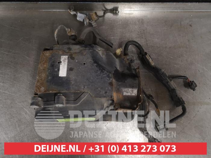 Gebruikte Additatief tank Honda Jazz (GE6/GE8/GG/GP) 1.4 VTEC 16V Prijs € 75,00 Margeregeling aangeboden door V.Deijne Jap.Auto-onderdelen BV