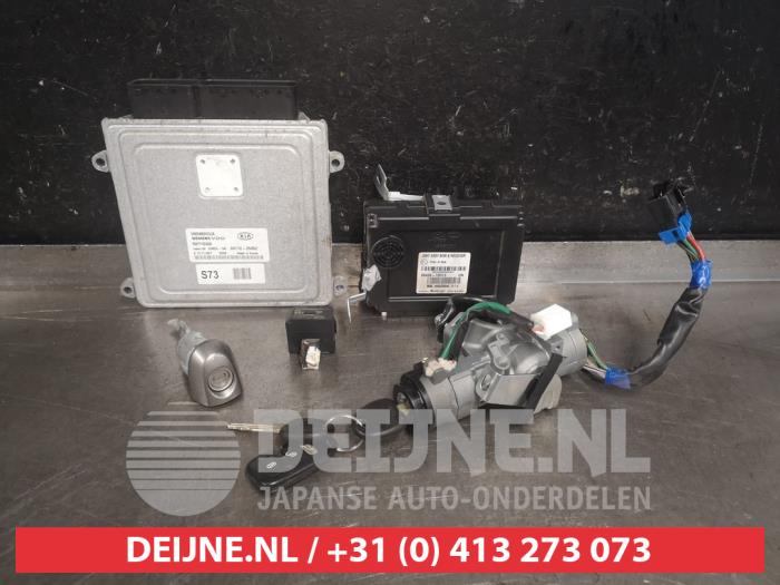 Kia Carens Kontaktslot+Sleutel O577009