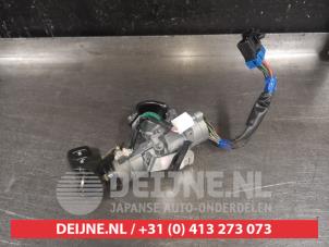Kia Carens Ignition lock + key O577009 photo 2