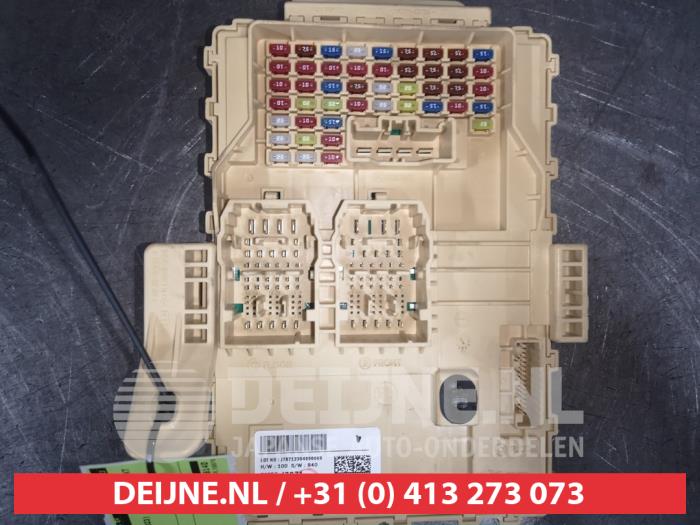 Kia Ceed Sportswagon Fuse box O577269