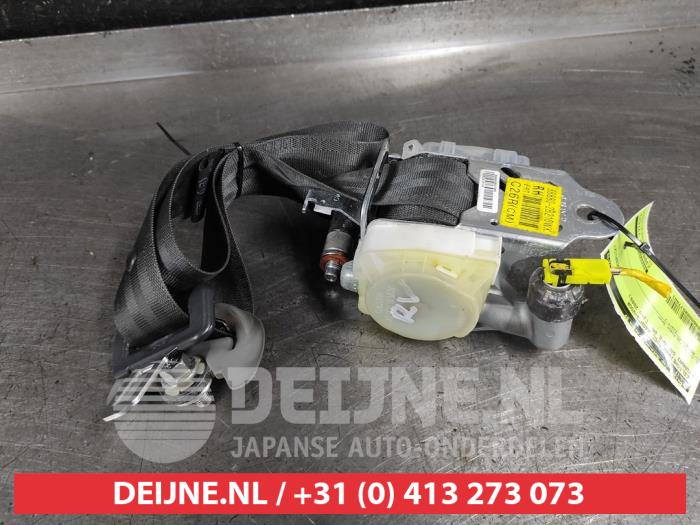 Hyundai Santafe Front seatbelt, right O577401