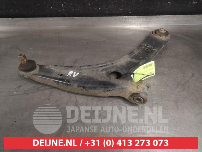 Mitsubishi Outlander Draagarm onder rechts-voor O577446