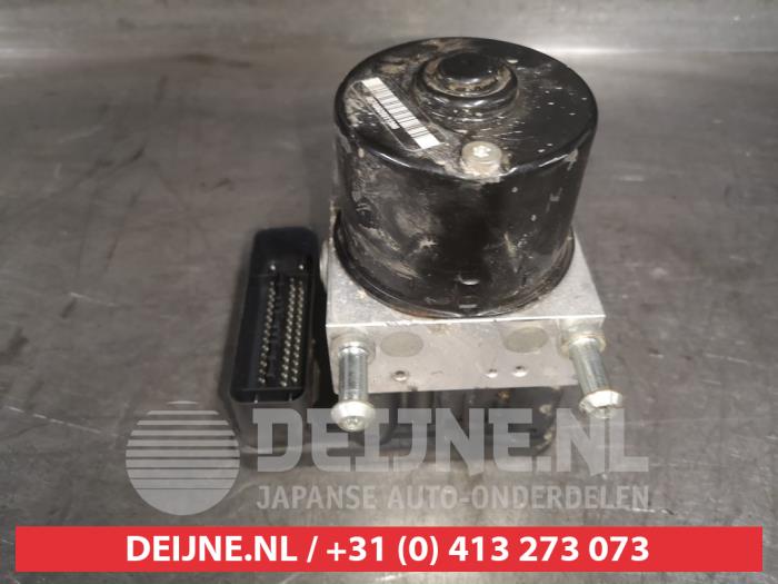 Gebruikte ABS Pomp Mitsubishi Outlander (CW) 2.0 DI-D 16V 4x2 Prijs € 75,00 Margeregeling aangeboden door V.Deijne Jap.Auto-onderdelen BV