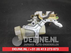 Toyota Yaris Deurslot Mechaniek 4Deurs links-voor O577567 foto 2