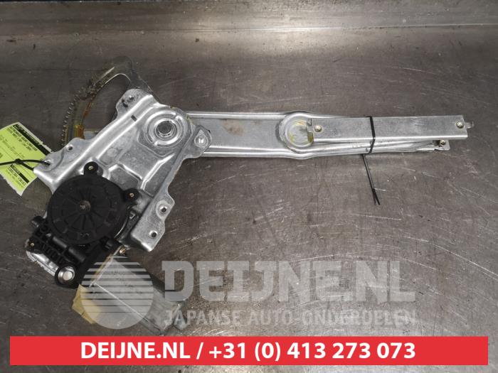Toyota Yaris Window mechanism 4-door, front left O577568