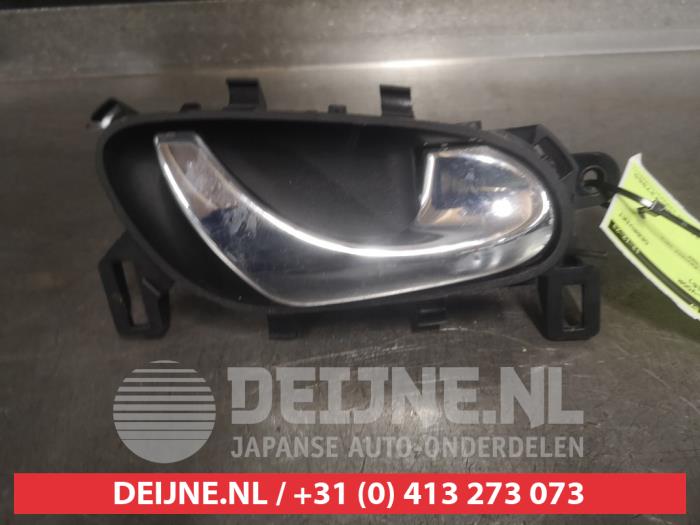 Nissan Qashqai Portiergreep 4Deurs rechts-voor O577839