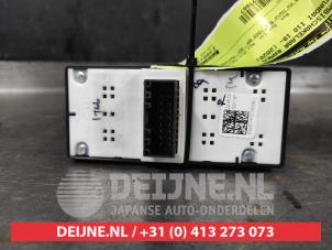 Hyundai I10 Multi-functional window switch O577867 photo 2