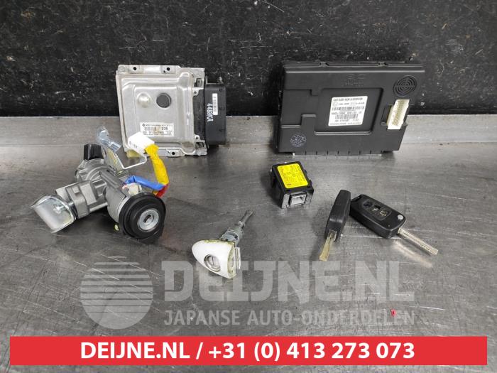 Kia Rio Kontaktslot+Sleutel O577918