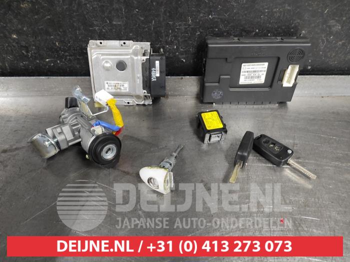 Kia Rio Slotenset Cilinder (compleet) O577919