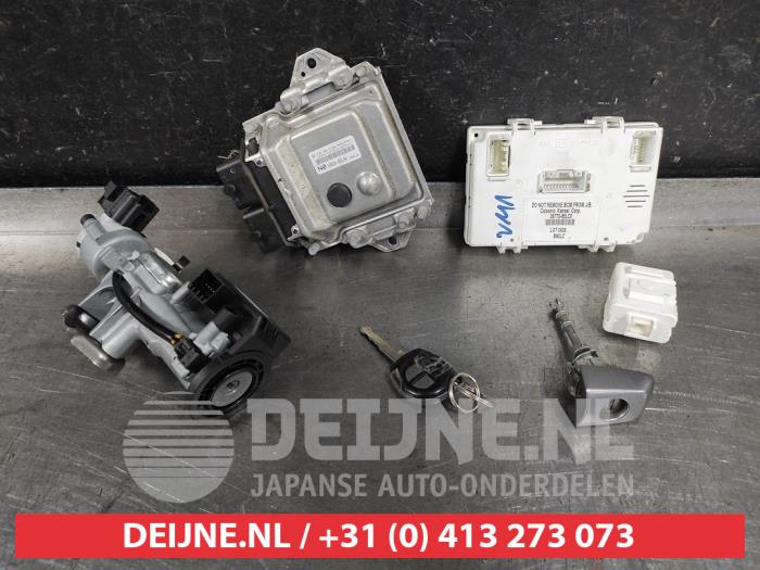 Suzuki Splash Kontaktslot+Sleutel O577943
