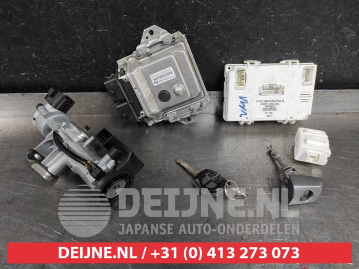 Suzuki Splash Slotenset Cilinder (compleet) O577944