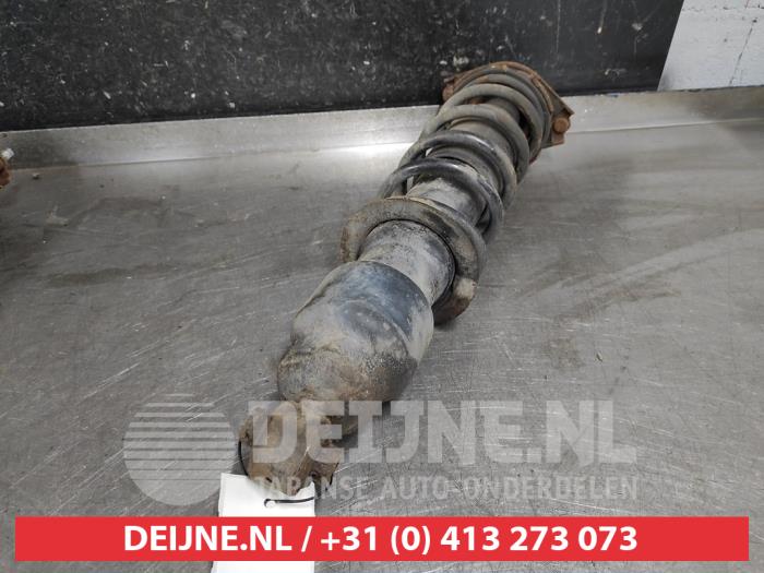 Subaru Legacy Stoßdämpferstrebe links hinten O578086