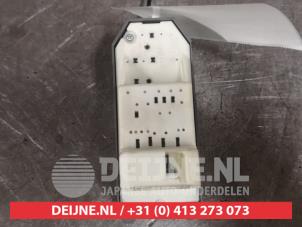 Subaru Trezia Kombischalter Fenster O578112 foto 2