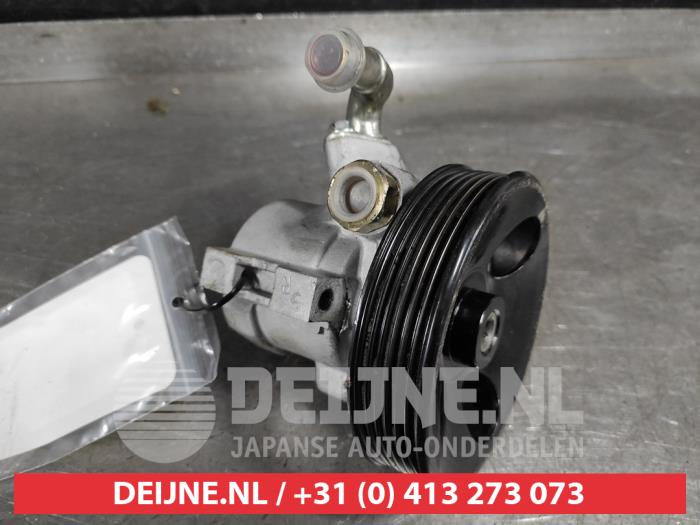 Gebruikte Servopomp Chevrolet Captiva (C140) 2.2 D 16V 4x4 Prijs € 50,00 Margeregeling aangeboden door V.Deijne Jap.Auto-onderdelen BV