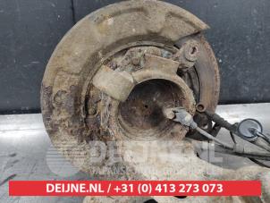 Hyundai Santafe Fusee links-achter O578417 foto 3