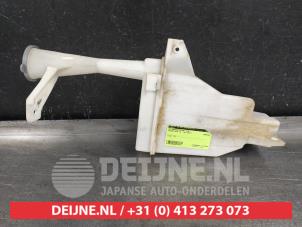 Nissan Note Front windscreen washer reservoir O578473 photo 2