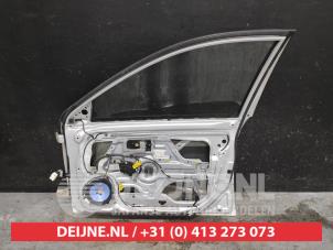 Kia Cerato Front door 4-door, right O578493 photo 2