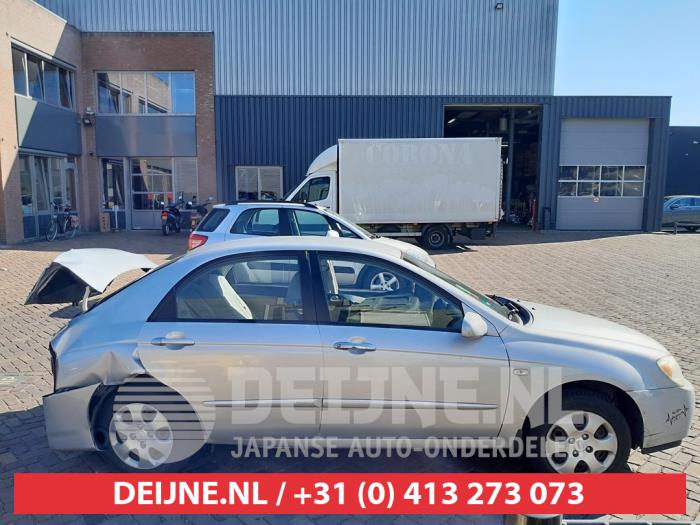 Kia Cerato Door window 4-door, front right O578494