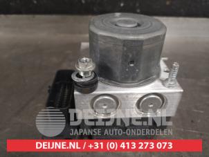 Nissan Pulsar ABS pump O578599 photo 3