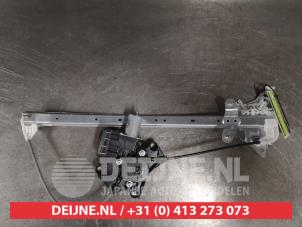 Toyota Rav-4 Ruitmechaniek 4Deurs links-achter O578765 foto 2