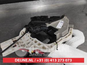Kia Ceed Sportswagon Türschlossmechanik 4-türig links hinten O578802 foto 2
