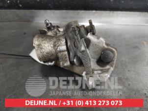 Toyota Yaris Bremszange rechts hinten O579068 foto 3