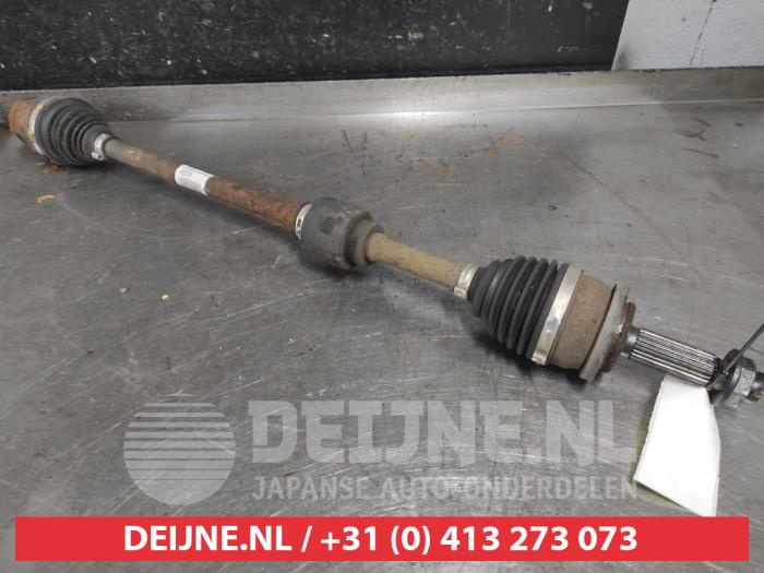 Gebruikte Aandrijfas rechts-voor Kia Picanto (JA) 1.0 12V Prijs € 100,00 Margeregeling aangeboden door V.Deijne Jap.Auto-onderdelen BV
