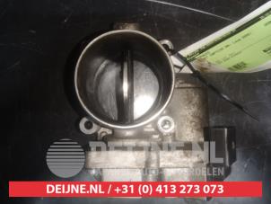 Gebruikte Gasklephuis Chevrolet Captiva (C100) 2.0 CDTI 16V 127 4x2 Prijs € 25,00 Margeregeling aangeboden door V.Deijne Jap.Auto-onderdelen BV