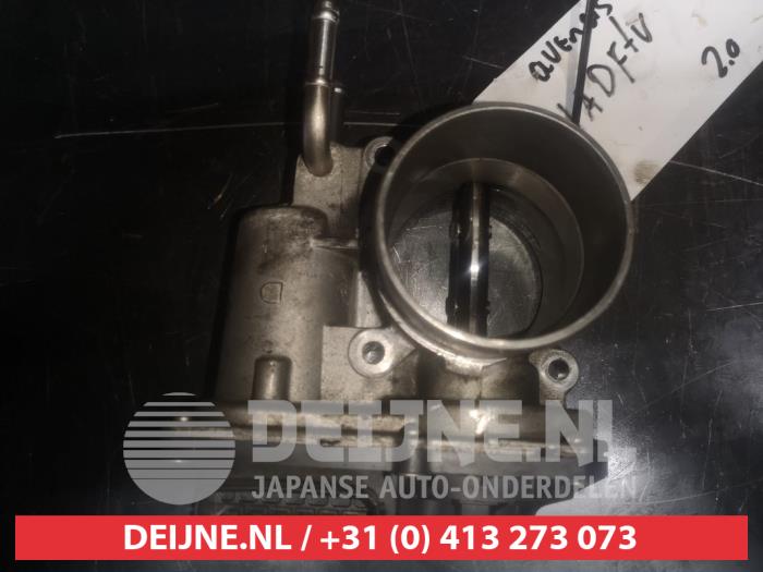 Gebruikte Gasklephuis Toyota Avensis Wagon (T27) 2.0 16V D-4D-F Prijs € 35,00 Margeregeling aangeboden door V.Deijne Jap.Auto-onderdelen BV