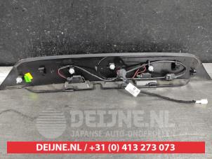 Nissan Qashqai Sierlijst achterklep O579593 foto 2
