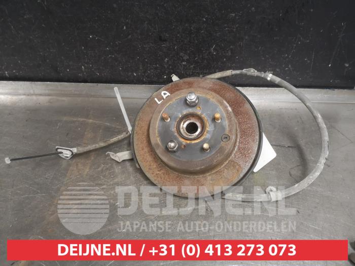 Toyota Rav-4 Achsschenkel links hinten O579742