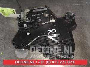 Toyota Verso Deurslot Mechaniek 4Deurs rechts-voor O579971 foto 3