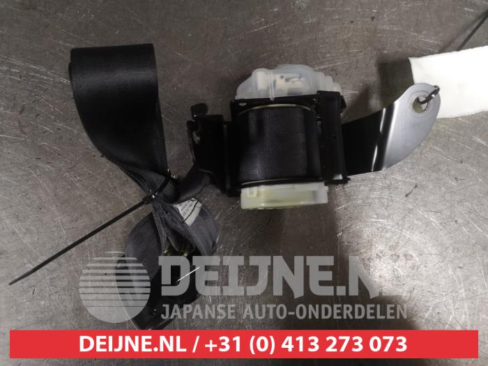 Honda Accord Rear seatbelt, right O579982