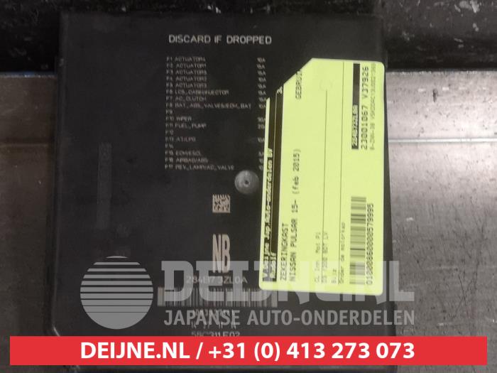 Nissan Pulsar Fuse box O579995